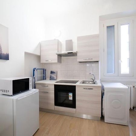 Apartment 4 Stops From The City Center Milano Dış mekan fotoğraf